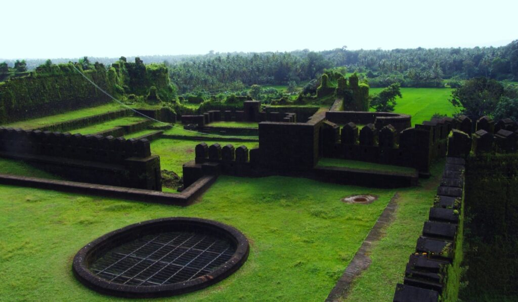 godavari hotel close to mirjan fort